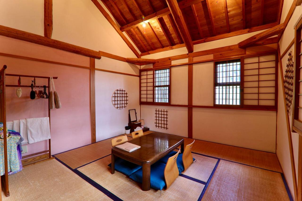 Guest House Eleven Village Fukiya ภายนอก รูปภาพ