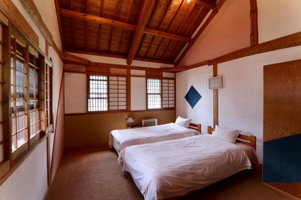 Guest House Eleven Village Fukiya ภายนอก รูปภาพ